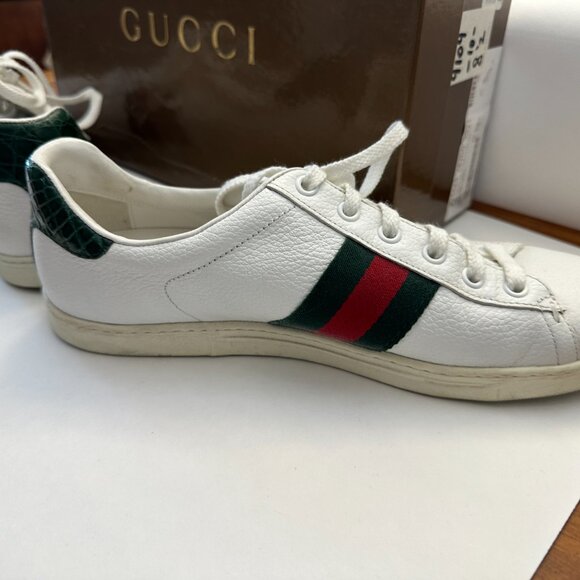 GUCCI- VINTAGE WHITE LEATHER SNEAKER-RED/GREEN STRIPES & GREEN LEATHER SIZE 38.5 - Picture 6 of 14